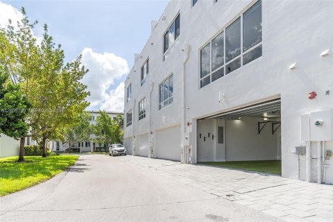 Купить виллу или дом в Дорал, Флорида 3 спальни, 222.87м2, № 2262551 - фото 14