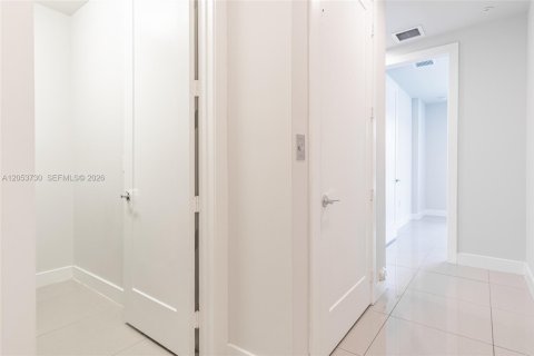Купить виллу или дом в Дорал, Флорида 3 спальни, 222.87м2, № 2262551 - фото 17