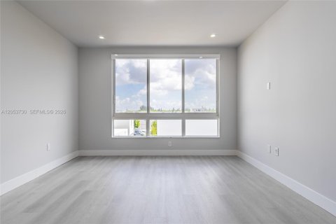 Купить виллу или дом в Дорал, Флорида 3 спальни, 222.87м2, № 2262551 - фото 25