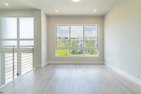 Купить виллу или дом в Дорал, Флорида 3 спальни, 222.87м2, № 2262551 - фото 2