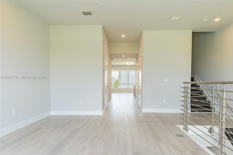 Купить виллу или дом в Дорал, Флорида 3 спальни, 222.87м2, № 2262551 - фото 4