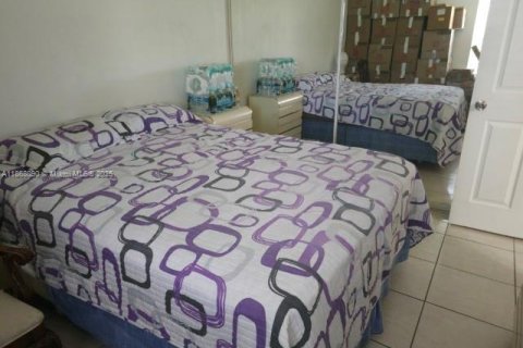 Купить кондоминиум в Лейк-Уорт, Флорида 2 спальни, 87.42м2, № 1897473 - фото 6