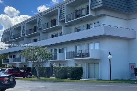 Снять в аренду кондоминиум в Майами, Флорида 1 спальня, 65.96м2, № 1956209 - фото 13