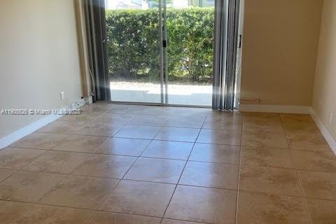 Снять в аренду кондоминиум в Майами, Флорида 1 спальня, 65.96м2, № 1956209 - фото 9