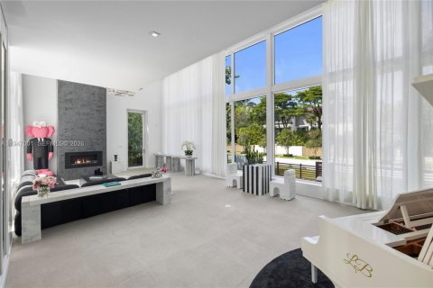 Casa en venta en Miami Beach, Florida, 3 dormitorios, 328.32 m2 № 2003401 - foto 8