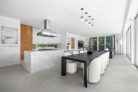 Casa en venta en Miami Beach, Florida, 3 dormitorios, 328.32 m2 № 2003401 - foto 30