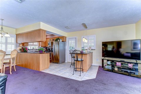 House in Tampa, Florida 3 bedrooms, 96.15 sq.m. № 1656902 - photo 30