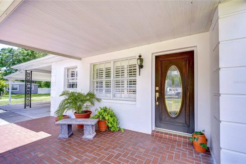 House in Tampa, Florida 3 bedrooms, 96.15 sq.m. № 1656902 - photo 7