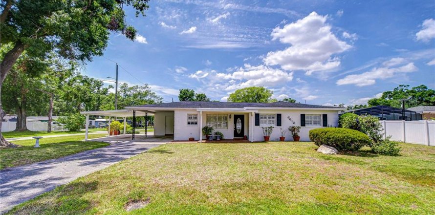 House in Tampa, Florida 3 bedrooms, 96.15 sq.m. № 1656902