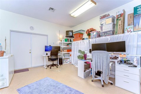 House in Tampa, Florida 3 bedrooms, 96.15 sq.m. № 1656902 - photo 20