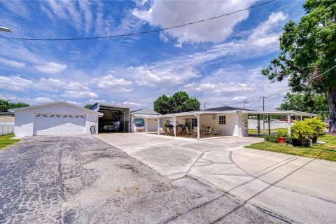House in Tampa, Florida 3 bedrooms, 96.15 sq.m. № 1656902 - photo 17