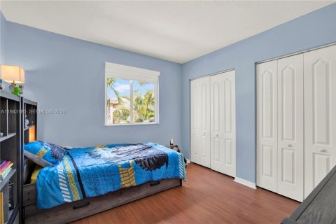 Townhouse in Miami, Florida 3 bedrooms, 139.26 sq.m. № 2002252 - photo 29