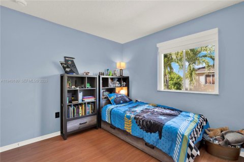 Townhouse in Miami, Florida 3 bedrooms, 139.26 sq.m. № 2002252 - photo 30