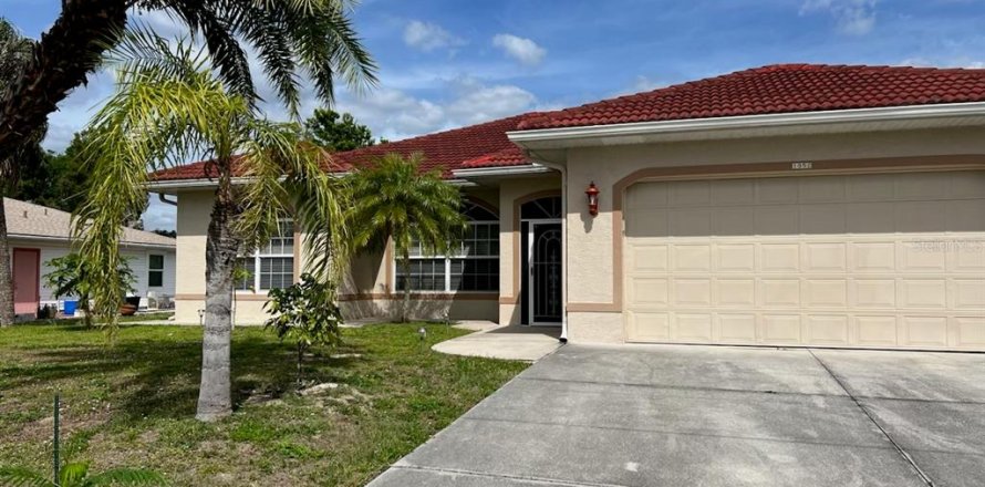Casa en North Port, Florida 3 dormitorios, 174.19 m2 № 1866511