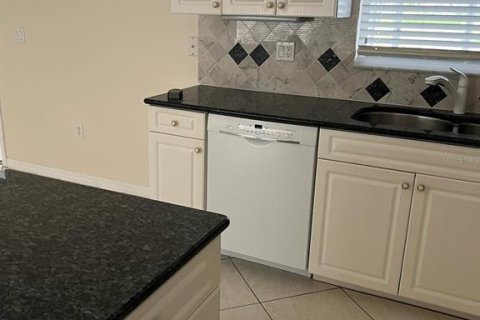 Casa en alquiler en North Port, Florida, 3 dormitorios, 174.19 m2 № 1866511 - foto 5