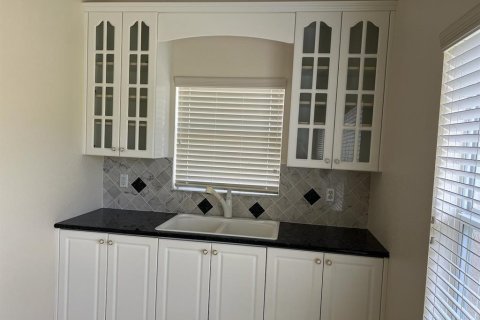 Casa en alquiler en North Port, Florida, 3 dormitorios, 174.19 m2 № 1866511 - foto 9