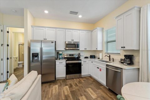 Casa en venta en Kissimmee, Florida, 2 dormitorios, 110.37 m2 № 1901385 - foto 6