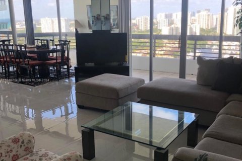 Condo in Aventura, Florida, 2 bedrooms  № 2035257 - photo 2