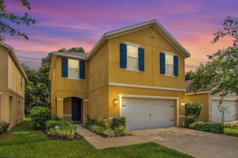 Villa ou maison à Tampa, Floride 4 chambres, 193.79 m2 № 2103149