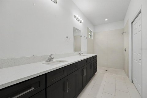 Villa ou maison à vendre à Palm Bay, Floride: 4 chambres, 183.02 m2 № 2097029 - photo 11