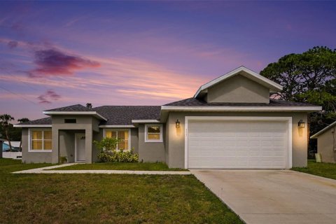 Villa ou maison à Palm Bay, Floride 4 chambres, 183.02 m2 № 2097029