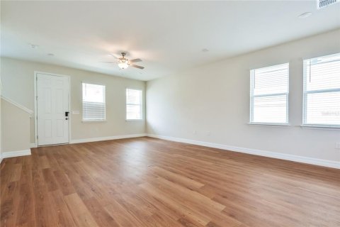 Townhouse in Wildwood, Florida 3 bedrooms, 149.02 sq.m. № 1751849 - photo 2
