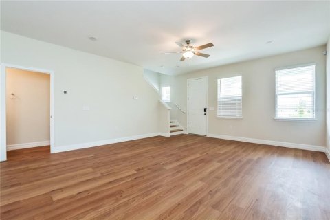 Townhouse in Wildwood, Florida 3 bedrooms, 149.02 sq.m. № 1751849 - photo 4