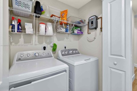 Touwnhouse à vendre à Doral, Floride: 3 chambres, 179.21 m2 № 1955368 - photo 9