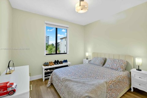 Touwnhouse à vendre à Doral, Floride: 3 chambres, 179.21 m2 № 1955368 - photo 8