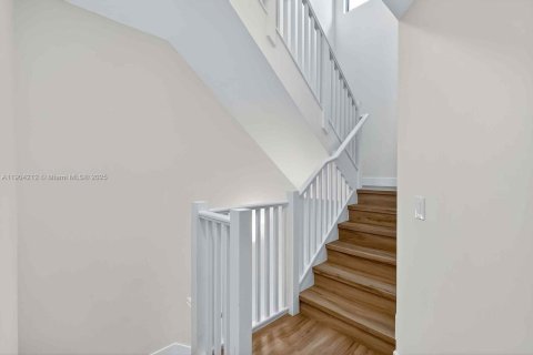 Touwnhouse à vendre à Doral, Floride: 3 chambres, 179.21 m2 № 1955368 - photo 6