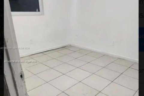 Снять в аренду виллу или дом в Майами, Флорида 2 спальни, 78.87м2, № 2024134 - фото 6