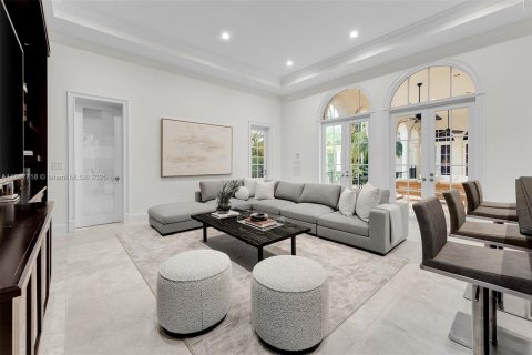 Снять в аренду виллу или дом в Пайнкрест, Флорида 9 спален, 822.65м2, № 1981726 - фото 21