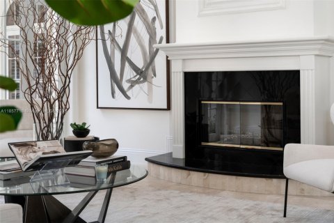 Снять в аренду виллу или дом в Пайнкрест, Флорида 9 спален, 822.65м2, № 1981726 - фото 12