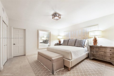 Casa en venta en Coral Gables, Florida, 4 dormitorios, 189.15 m2 № 1925009 - foto 30