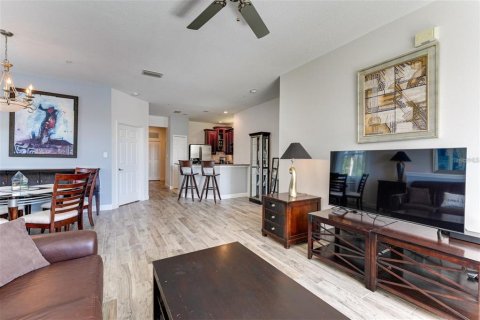 Condominio en alquiler en Sarasota, Florida, 3 dormitorios, 131.64 m2 № 1560639 - foto 9