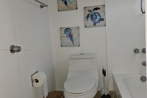 Снять в аренду кондоминиум в Дейви, Флорида 1 спальня, 60.76м2, № 2031843 - фото 15