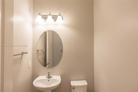 House in Boynton Beach, Florida 4 bedrooms, 191.38 sq.m. № 1783648 - photo 18