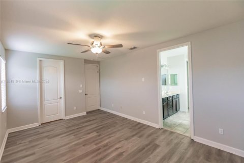 House in Boynton Beach, Florida 4 bedrooms, 191.38 sq.m. № 1783648 - photo 22