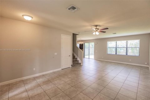 House in Boynton Beach, Florida 4 bedrooms, 191.38 sq.m. № 1783648 - photo 7