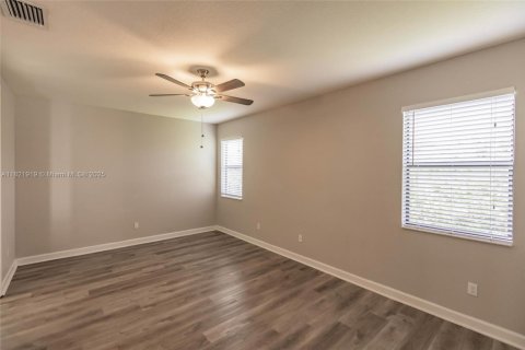 House in Boynton Beach, Florida 4 bedrooms, 191.38 sq.m. № 1783648 - photo 20