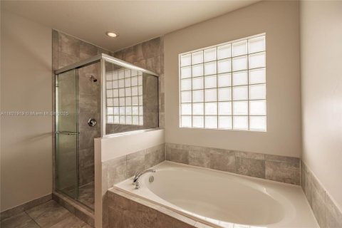 House in Boynton Beach, Florida 4 bedrooms, 191.38 sq.m. № 1783648 - photo 26