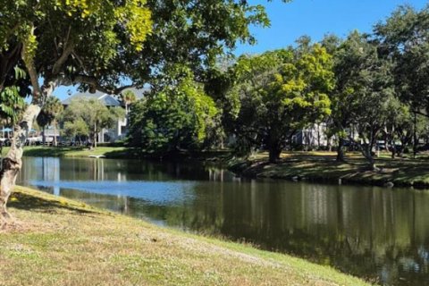 Condominio en venta en North Lauderdale, Florida, 2 dormitorios, 125.42 m2 № 1983114 - foto 5