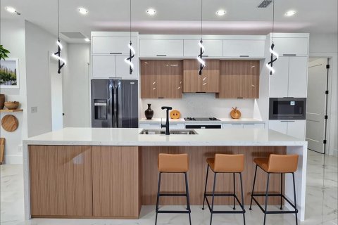 Casa en venta en Cape Coral, Florida, 4 dormitorios, 165.55 m2 № 1843725 - foto 5