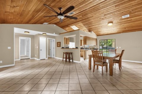 Villa ou maison à vendre à Eustis, Floride: 4 chambres, 138.8 m2 № 1757232 - photo 8