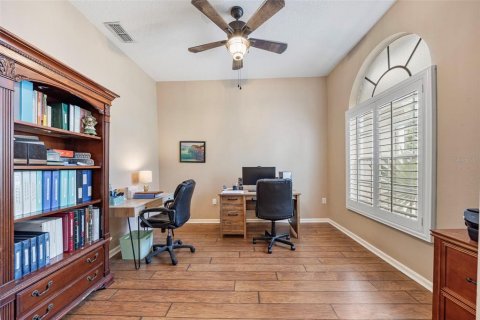 House in Wesley Chapel, Florida 4 bedrooms, 240.15 sq.m. № 1785554 - photo 6