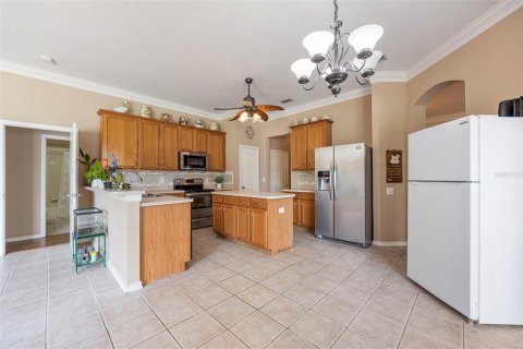 House in Wesley Chapel, Florida 4 bedrooms, 240.15 sq.m. № 1785554 - photo 17