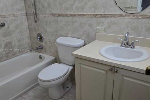 Снять в аренду кондоминиум в Майами, Флорида 2 спальни, 97.55м2, № 2063592 - фото 9