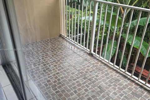 Снять в аренду кондоминиум в Майами, Флорида 2 спальни, 97.55м2, № 2063592 - фото 6