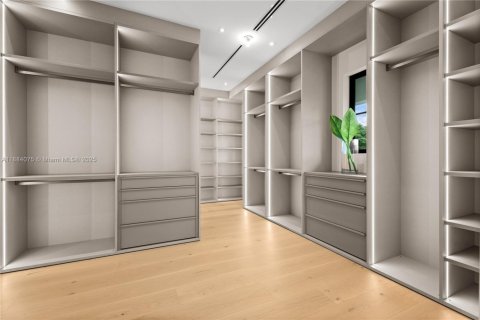 Casa en venta en Miami, Florida, 6 dormitorios, 508.45 m2 № 1932419 - foto 11