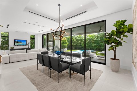 Casa en venta en Miami, Florida, 6 dormitorios, 508.45 m2 № 1932419 - foto 5